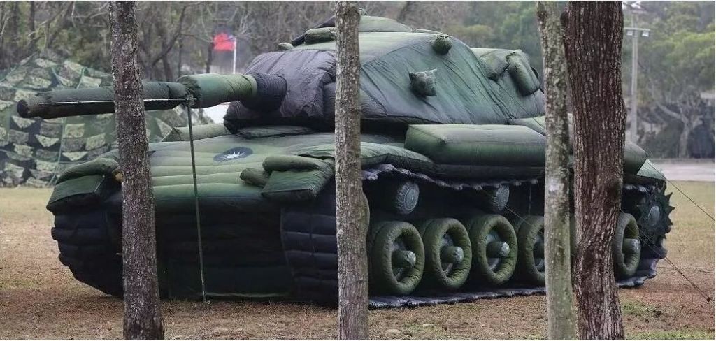 麻山军用充气坦克